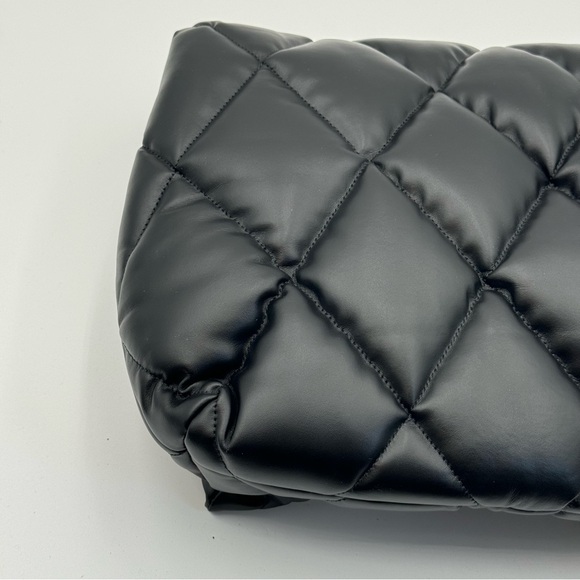 (SOLD) Balenciaga Nappa Calfskin Quilted Touch Black B Clutch Bag - Picture 15 of 15